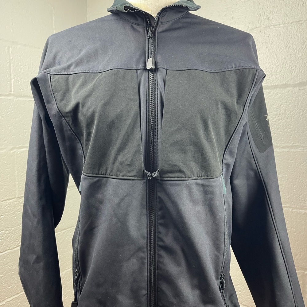 Medium black Arc’teryx zip up jacket